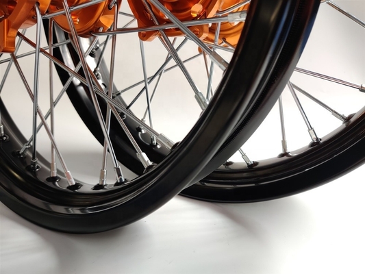 2.50-17 y 3.00x17 pulgadas de motocicleta de aleación de ruedas de espadas para SX250 diseño personalizado